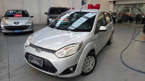 FORD FIESTA 1.0 ROCAM HATCH 8V FLEX 4P MANUAL FORD FIESTA 1.0 ROCAM HATCH 8V FLEX 4P MANUAL